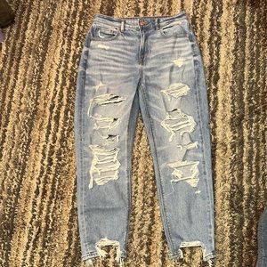 American Eagle ripped jeans